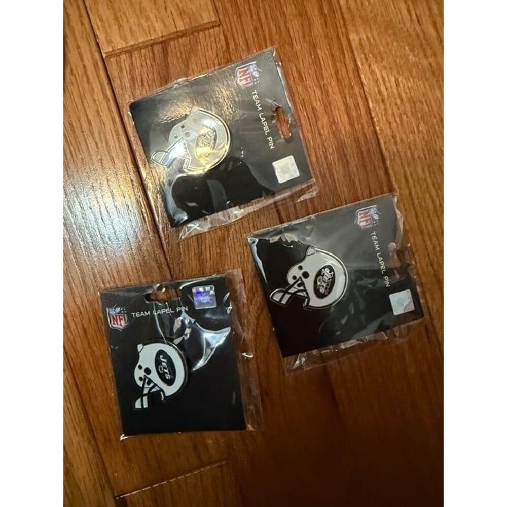 Lot of 3 New York Jets NFL Helmet Lapel Pins - Brand New Officially Licensed